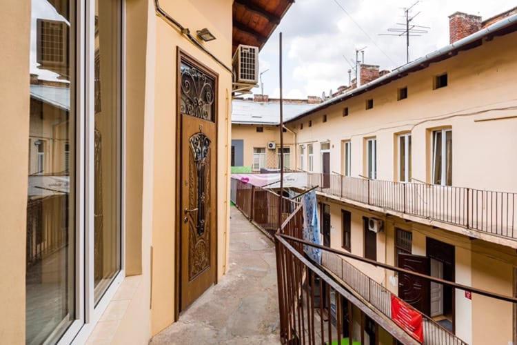 Apartment Svobody Λβιβ Εξωτερικό φωτογραφία