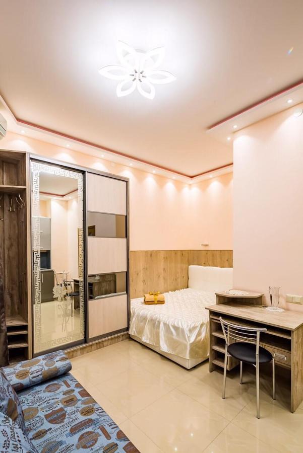 Apartment Svobody Λβιβ Εξωτερικό φωτογραφία